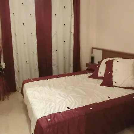 Apartamento Santa Clotilde 2 *